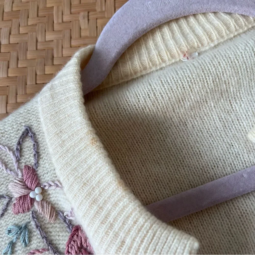 Vintage 80’s embroidered sleeveless cardigan vest cottagecore dainty floral - Picture 5 of 7